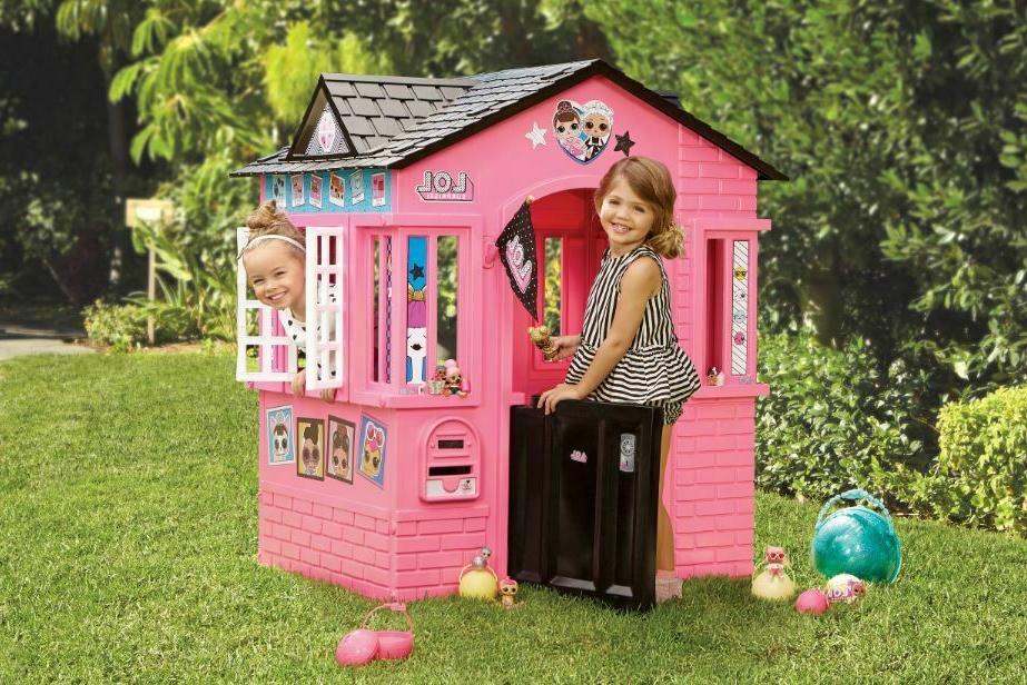 toddler playhouse.jpg
